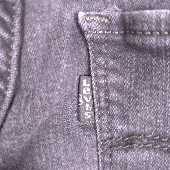 Levis Jeans 711 Womens Size 29 x 25 Black ankle Studded Rhinestone Distressed - Picture 11 of 12